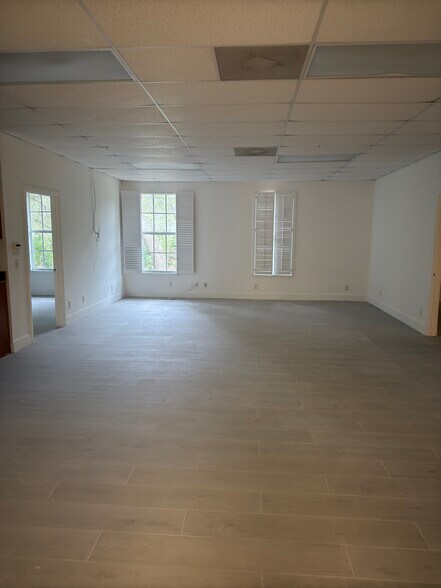 More Photos Of 17880 Toledo Blade Blvd, Port Charlotte Medical For Lease