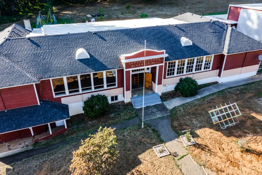 More Photos Of 80304 Old Lorane Hwy, Eugene Lodge Meeting Hall For Sale