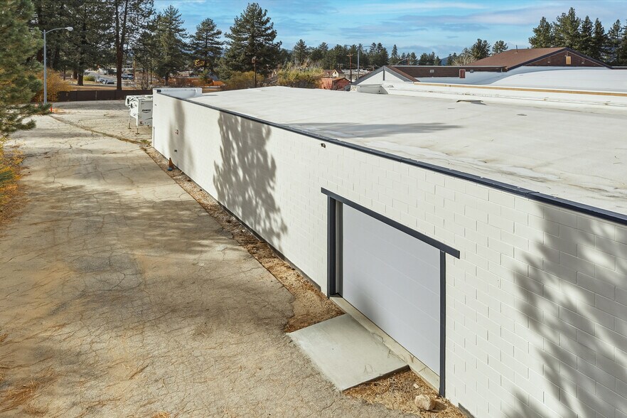 More Photos Of 735 Stocker Rd, Big Bear Lake Storefront Retail Office For Sale