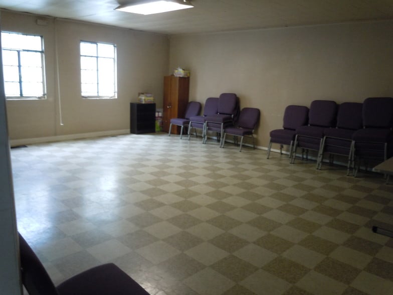 More Photos Of 2024 N Maplewood Ave, Tulsa Religious Facility For Sale