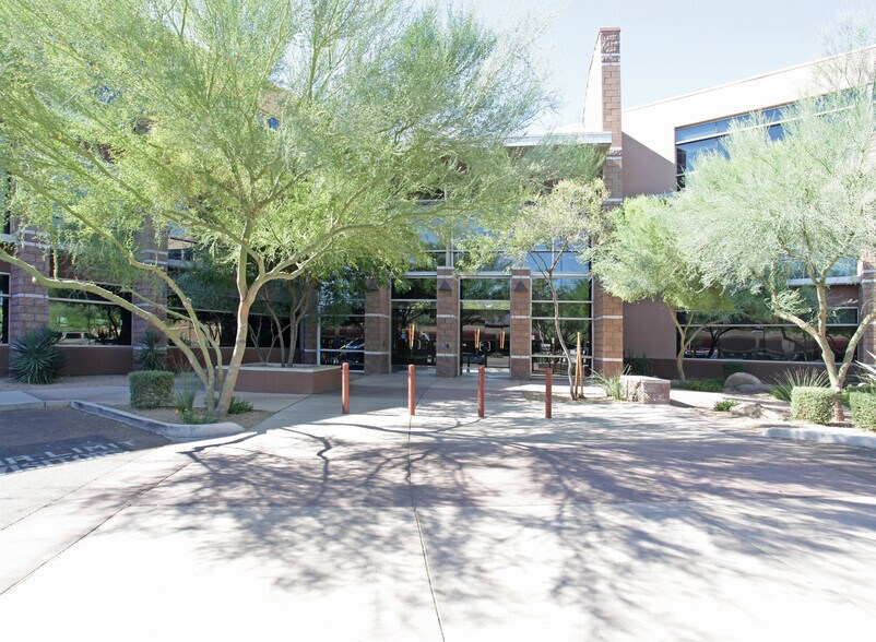 More Photos Of 16552 N 90th St, Scottsdale Unknown For Lease