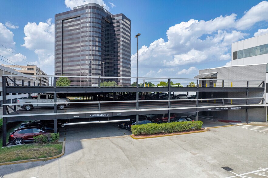 More Photos Of 397 N Sam Houston Pky E, Houston Office For Lease