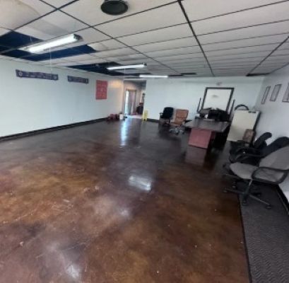 More Photos Of 4700 NE St Johns Rd, Vancouver Storefront Retail Office For Sale