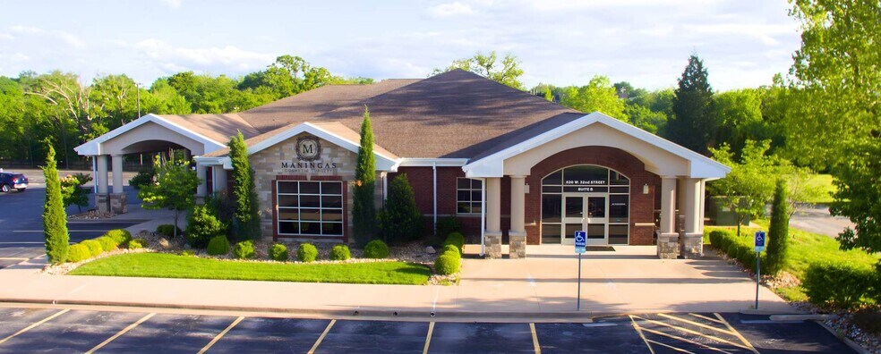 More Photos Of 620 W 32nd St, Joplin Medical For Sale