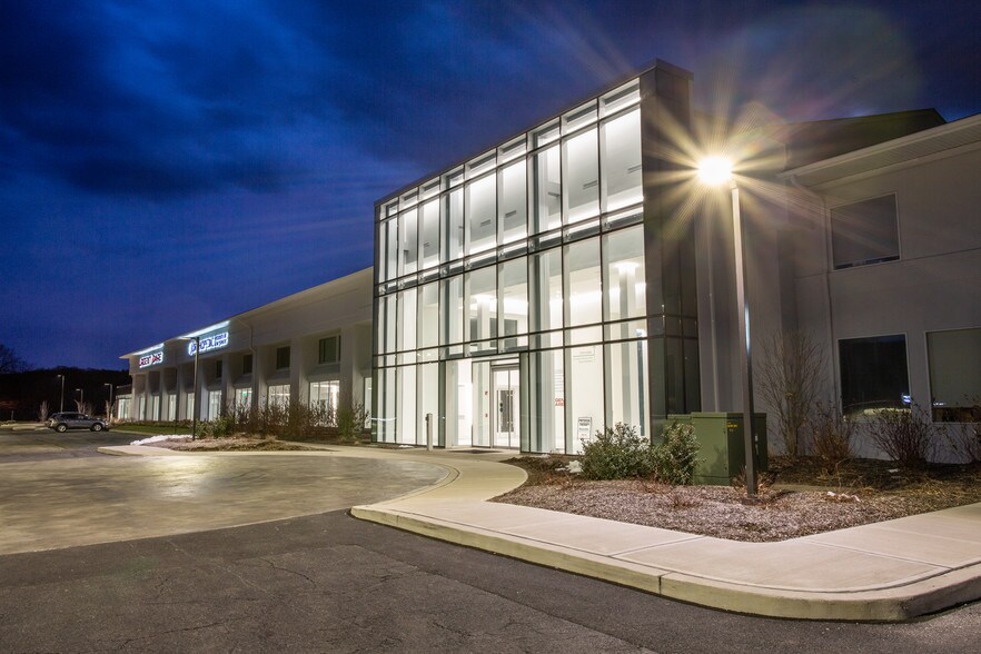 More Photos Of 376 Lafayette Ave, Sparta Medical For Lease