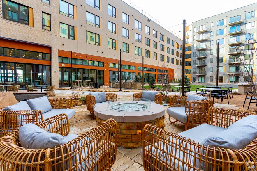 More Photos Of 1380 Uvalda St, Aurora Apartments For Lease