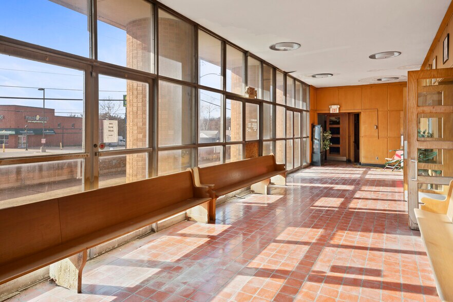 More Photos Of 6815 Page Ave, Saint Louis Religious Facility For Sale