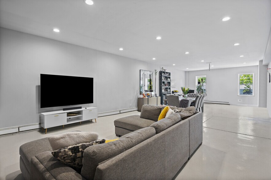 More Photos Of 101 Midland Ave, Port Chester Warehouse For Sale