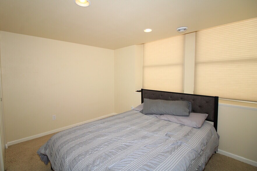 More Photos Of 11 S Main St S, Crosby Apartments For Sale