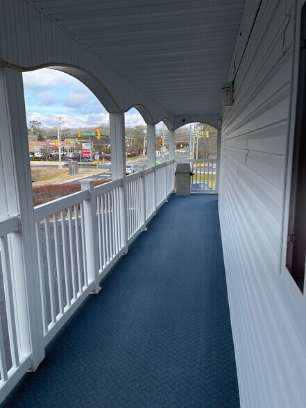 More Photos Of 633 White Horse Pike, Absecon Hotel For Sale