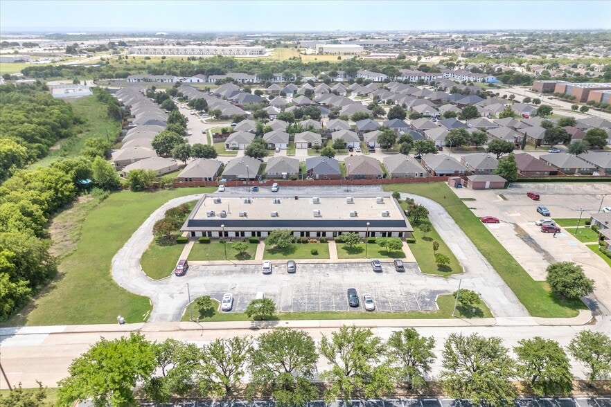 More Photos Of 2701 Osler Dr, Grand Prairie Medical For Sale