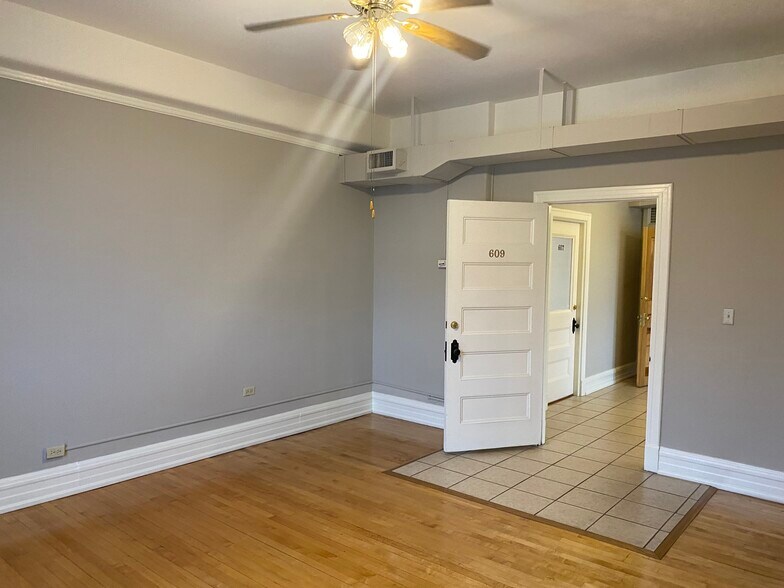 More Photos Of 306 W Main St, Frankfort Coworking Space