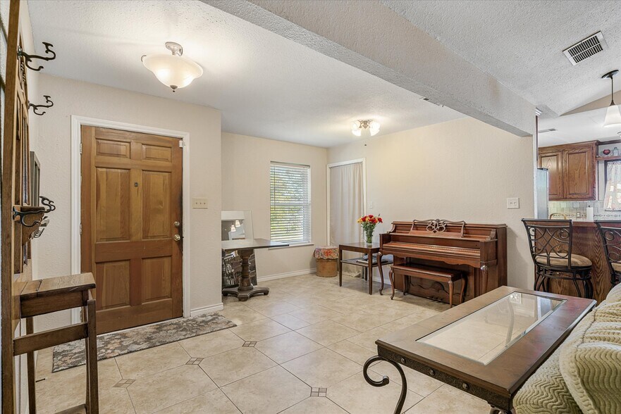 More Photos Of 28323 Interstate, Wills Point Restaurant For Sale