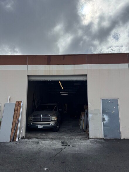 More Photos Of 10660 Silicon Ave, Montclair Manufacturing For Lease
