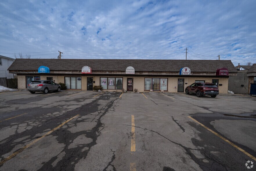 More Photos Of 2300 George Urban Blvd, Depew Freestanding For Lease