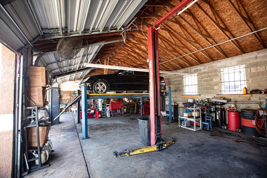 More Photos Of 14825 US Highway 19, Hudson Service For Sale