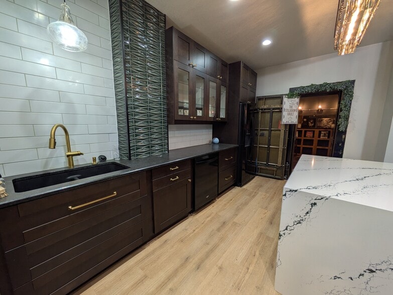 More Photos Of 106 NE 2nd St, Stuart General Retail For Sale