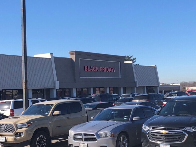 Primary Photo Of 702-744 W Wheatland Rd, Duncanville Unknown For Lease