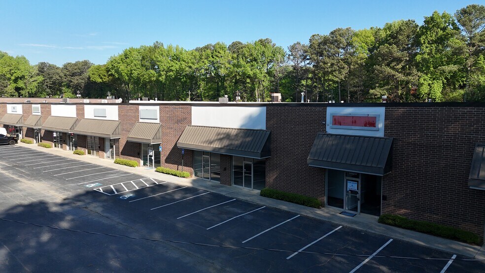 More Photos Of 3480 Oakcliff Rd, Doraville Unknown For Lease