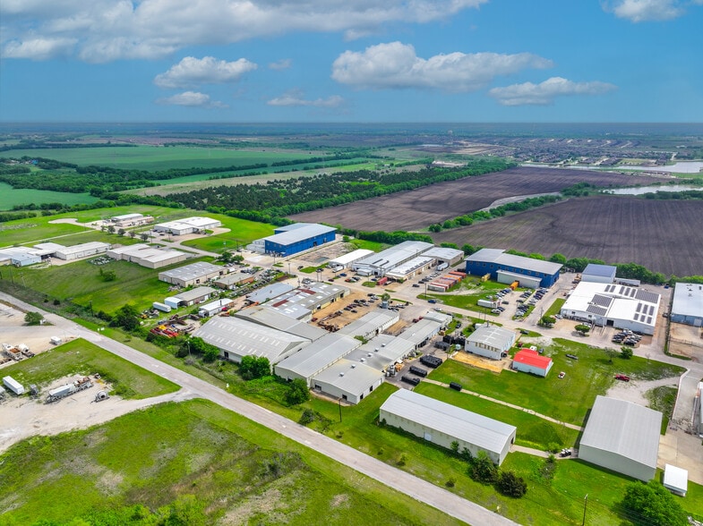 More Photos Of 1121-1201 Industrial Dr, Royse City Manufacturing For Sale