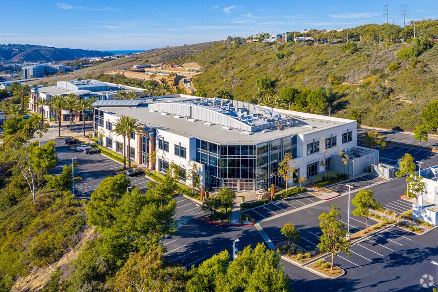 More Photos Of 4930 Directors Pl, San Diego Unknown For Lease