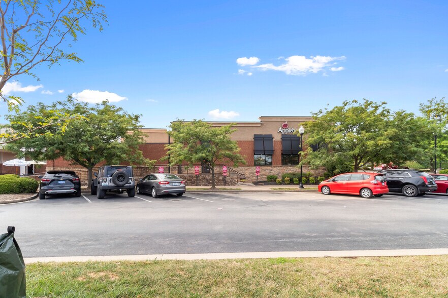 More Photos Of 1761 Sharkey Way, Lexington Restaurant For Sale