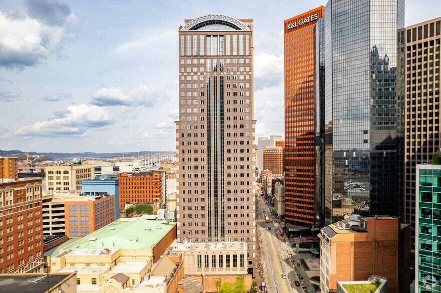 More Photos Of 625 Liberty Ave, Pittsburgh Office For Lease