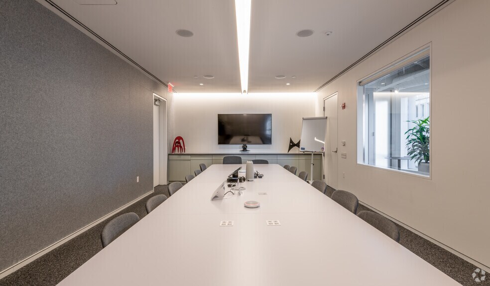 More Photos Of 125 High St, Boston Office For Lease