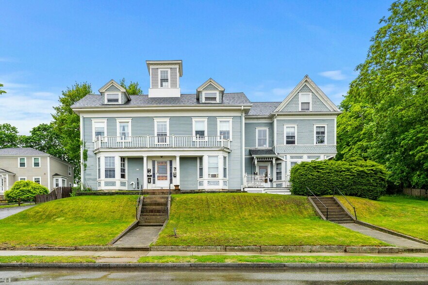 More Photos Of 72 Main St, Wareham Apartments For Sale