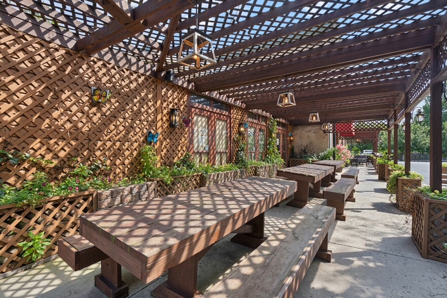 More Photos Of 3300 Henry Ave, Philadelphia Unknown For Lease