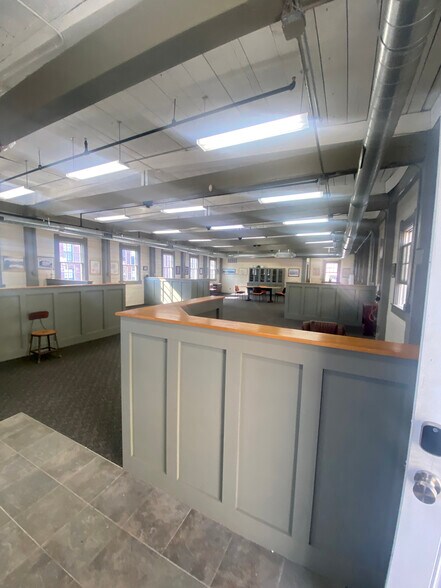 More Photos Of 30R Hampshire St, Methuen Loft Creative Space For Lease