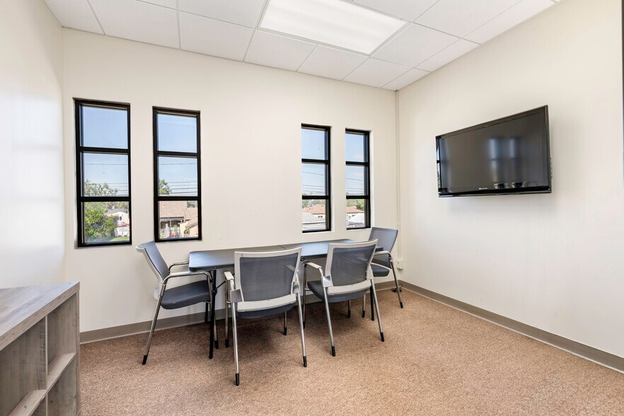 More Photos Of 2227 S Atlantic Blvd, Commerce Loft Creative Space For Lease