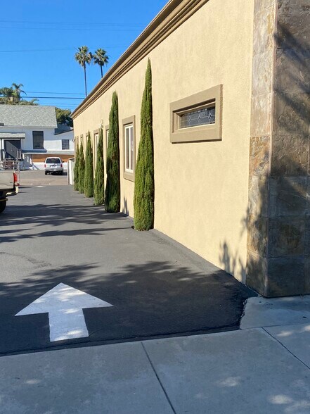 More Photos Of 826 2nd St, Encinitas Office For Lease