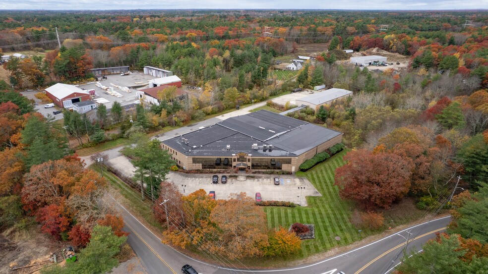 Primary Photo Of 121 Franklin St, Hanson Manufacturing For Sale