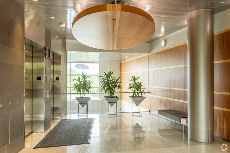 More Photos Of 1000 Oakbrook Dr, Ann Arbor Unknown For Lease