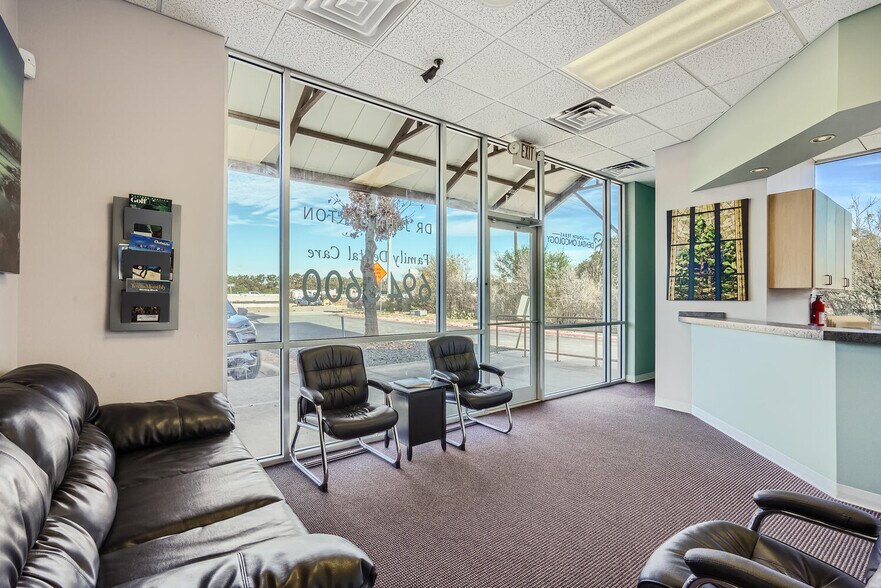 More Photos Of 8202 N Loop 1604 W, San Antonio General Retail For Sale