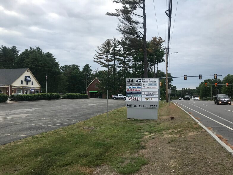 More Photos Of 44 Lafayette Rd, North Hampton Storefront Retail Office For Lease