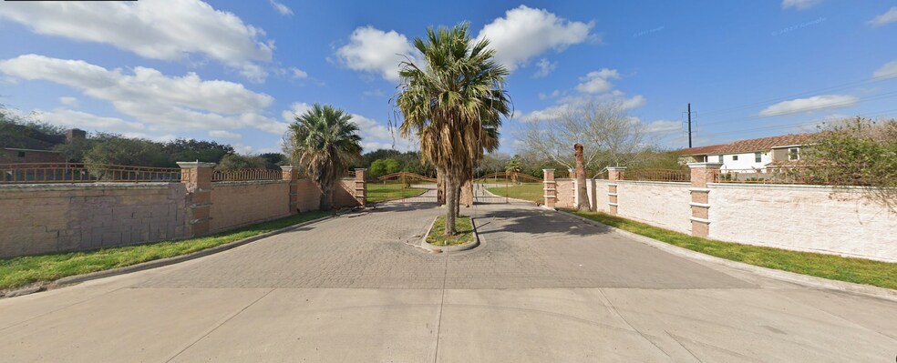 More Photos Of 200 Tulip Ave, McAllen Land For Sale