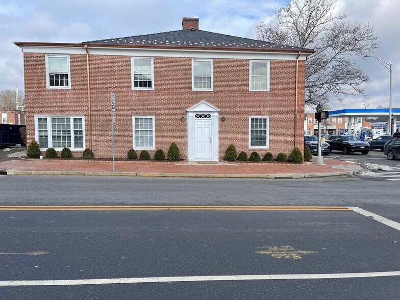 More Photos Of 25 South Ave, New Canaan Office Residential For Lease