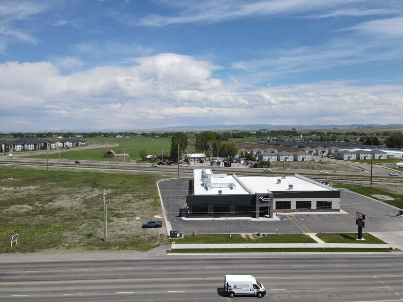 More Photos Of 870 N 2nd E, Rexburg General Retail For Lease