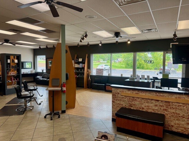 More Photos Of 1578 Paulson rd, River Falls General Retail For Lease