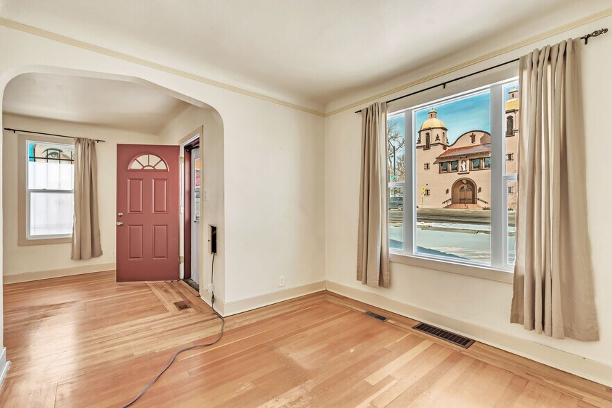 More Photos Of 2025-2027 W Colorado Ave, Colorado Springs Freestanding For Sale