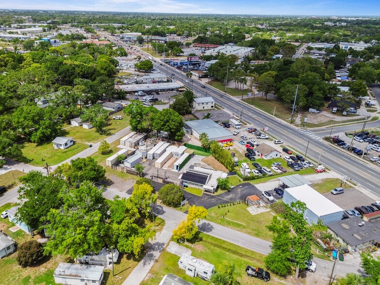 More Photos Of 5424 Edgewater Dr, Orlando Flex For Lease