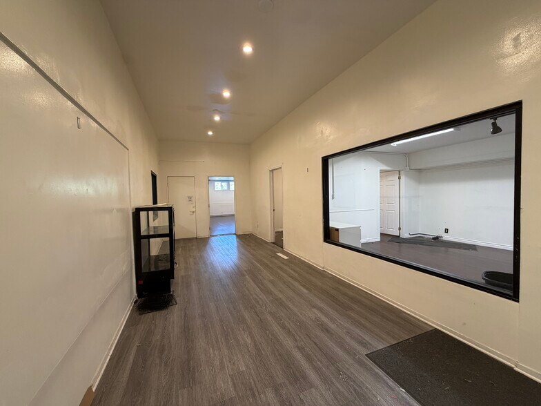 More Photos Of 7815-7817 Melrose Ave, Los Angeles Storefront Retail Office For Lease