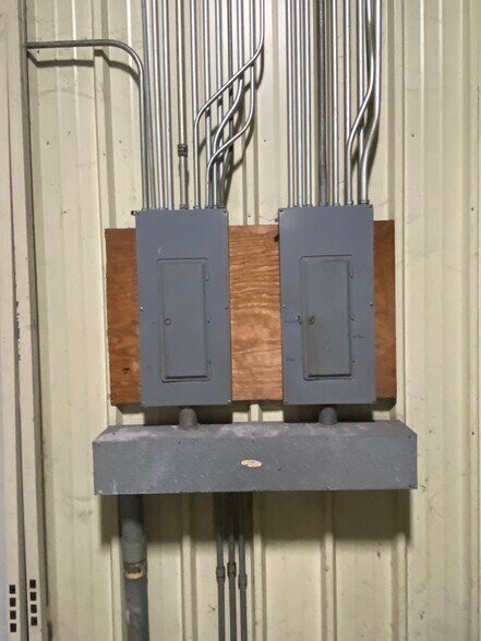 More Photos Of 21720 Martin Luther King Hwy, Maxton Industrial For Sale