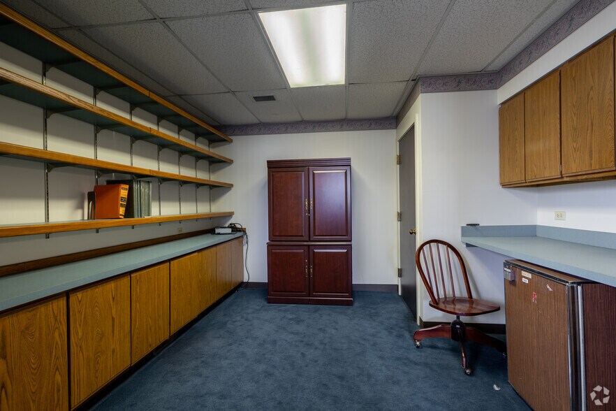 More Photos Of 754 S Cleveland Ave, Mogadore Medical For Sale