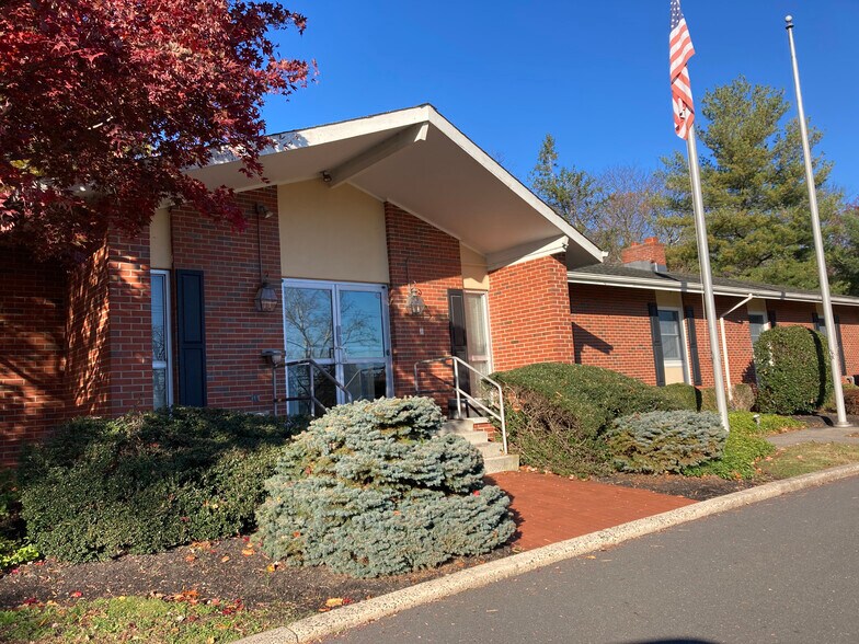 More Photos Of 130 Route 31 N, Pennington Office For Lease