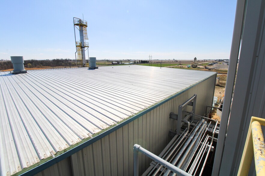 More Photos Of 5640 44th Ave S, Clinton Industrial For Sale