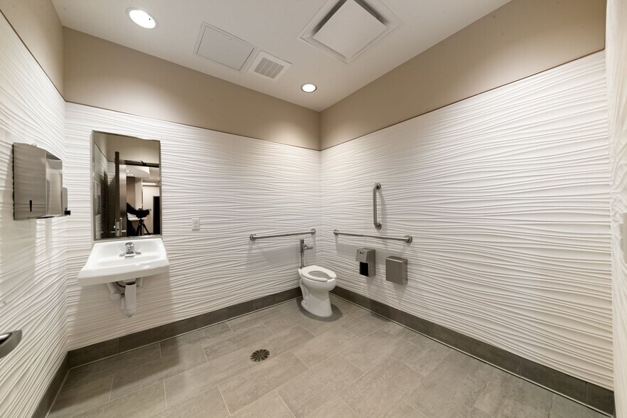 More Photos Of 5181 Murfreesboro Rd, La Vergne Medical For Lease