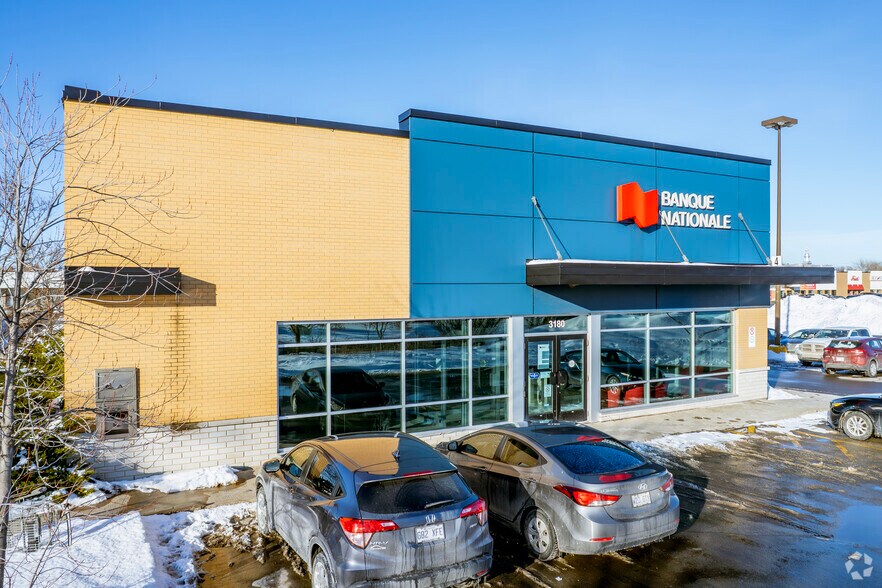 More Photos Of 2760-3510 St Remembrance, Montréal Unknown For Lease